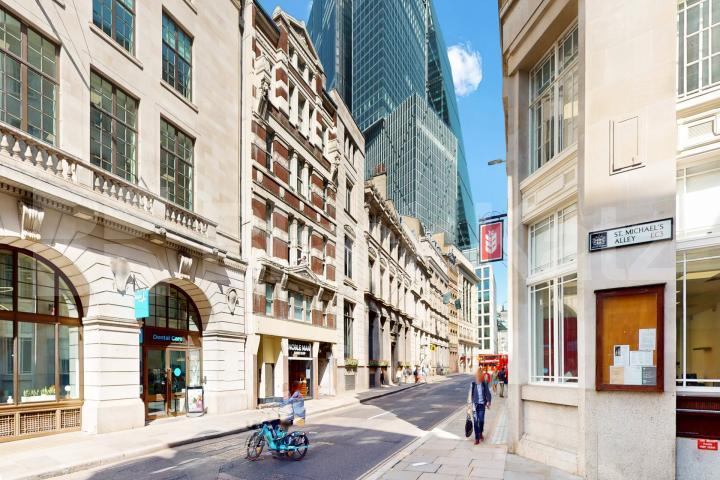 perfectly located within the financial district in City Of London area Cornhill, City Of London